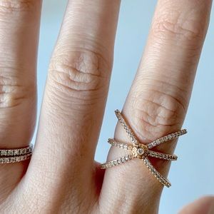 Henri Bendel | Criss-Cross Orbit Ring Rose Gold